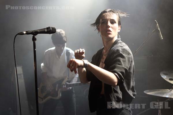 SAVAGES - 2015-12-01 - PARIS - La Maroquinerie - Camille Berthomier - Gemma Thompson